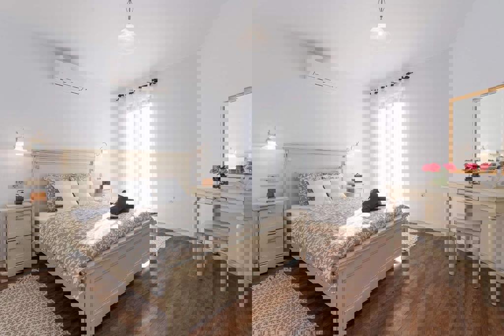 Samostojna hiša s bazenom - pogled na morje